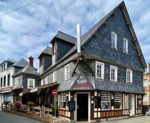 Restaurant traditionnel français avec terrasse : grillades et de plats de brasserie faits maison Etretat La Flotille
